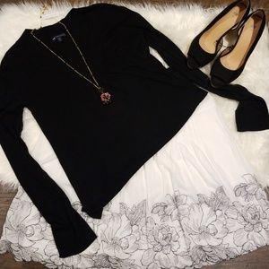 White floral short skirt
